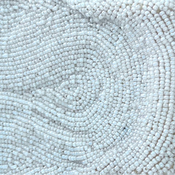 💥1940’s💥Miranda Made in Japan Beautiful Antique Beaded Closet Kept Kiss Clutch - Picture 4 of 12